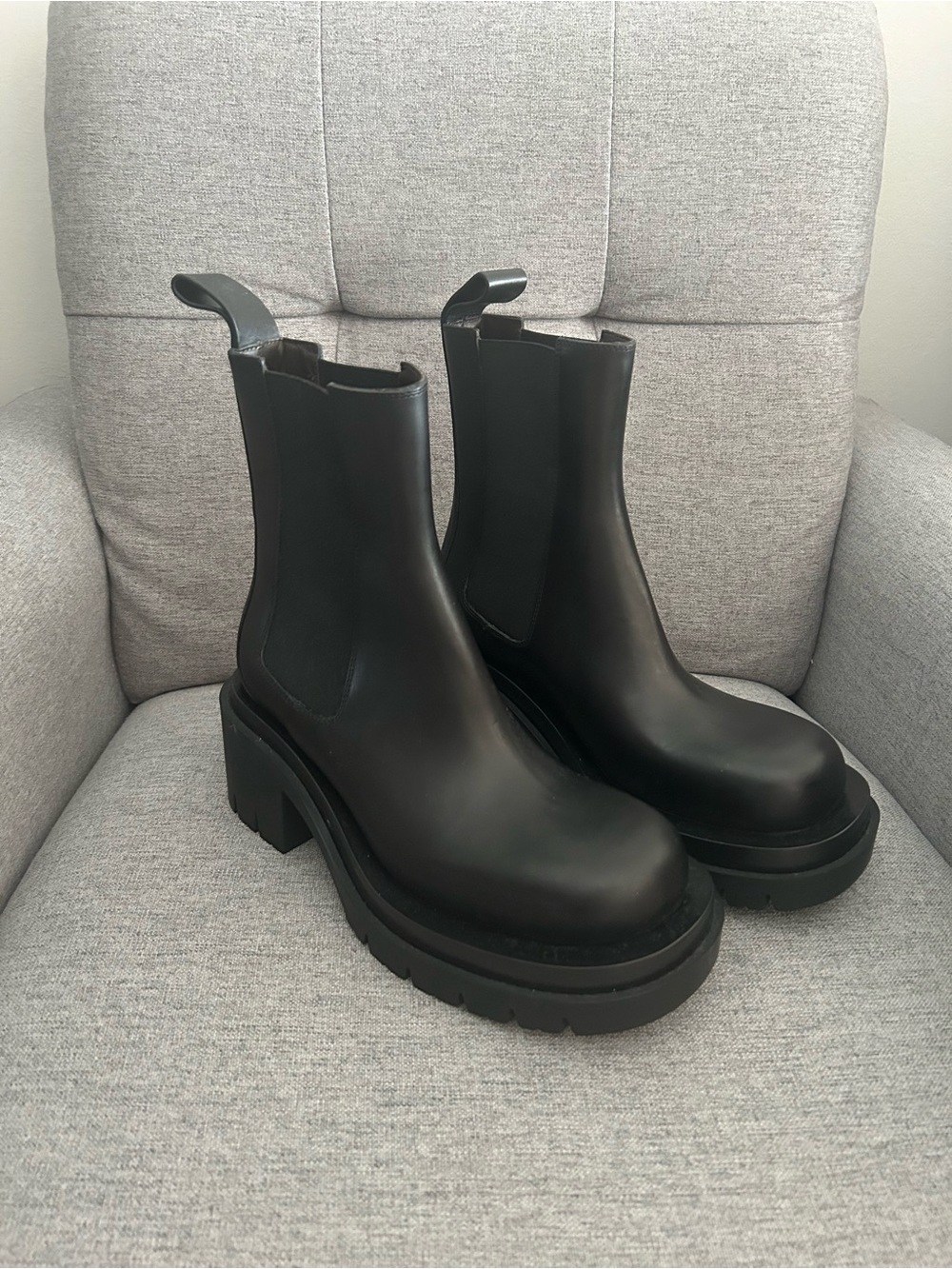 Botttega Veneta Classic Black Chunky Chelsea Boots - Women size 36